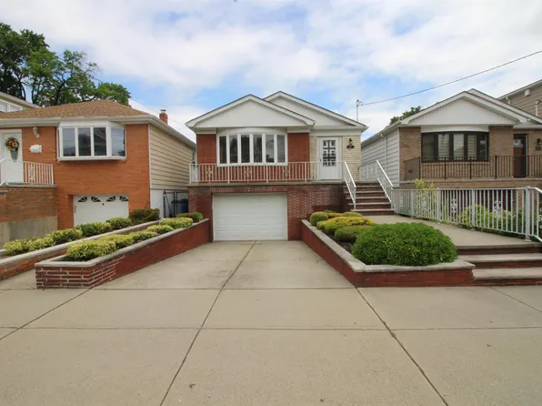 17 W 6th St, Bayonne, NJ 07002