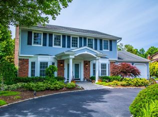 64 Pace Dr S, West Islip, NY 11795