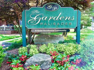 4 Charles Ln APT 1D, Pomona, NY 10970