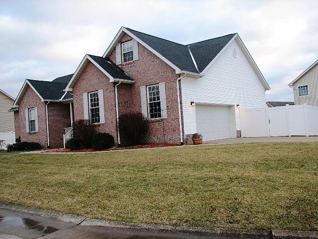 1st image of 414 Mahoganywood Dr