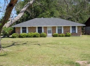 2002 Shirley Dr, Jennings, LA 70546
