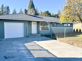 314 Oak Grove Rd, Medford, OR 97501