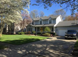 4377 Linda Dr, Vermilion, OH 44089