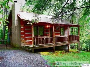 1510 Dawn Ln, Sevierville, TN 37876