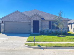 537 Marsh St, Cleburne, TX 76033