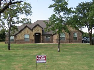 101 Chloe Ct, Boyd, TX 76023