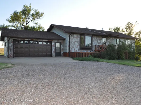 411 W Main St, Lemmon, SD 57638