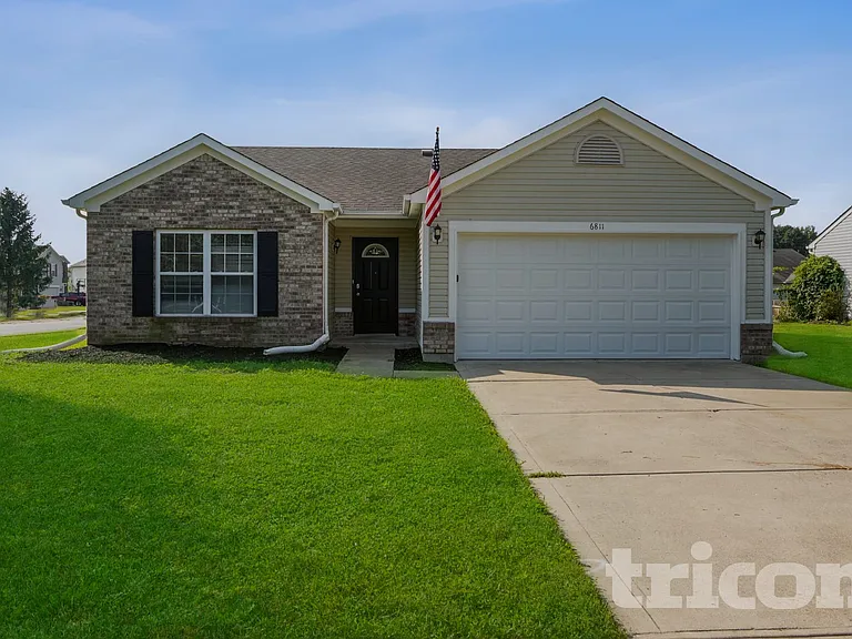 6811 Smithfield Blvd — Photo 1