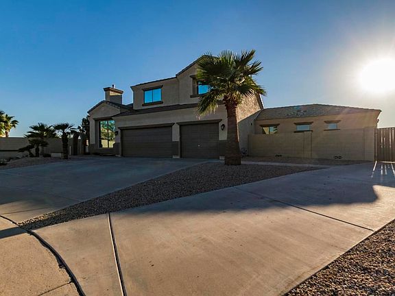 2nd image of 10445 W Villa Chula