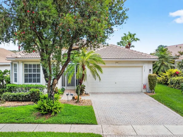 7387 Morocca Lake Drive, Delray Beach, FL 33446
