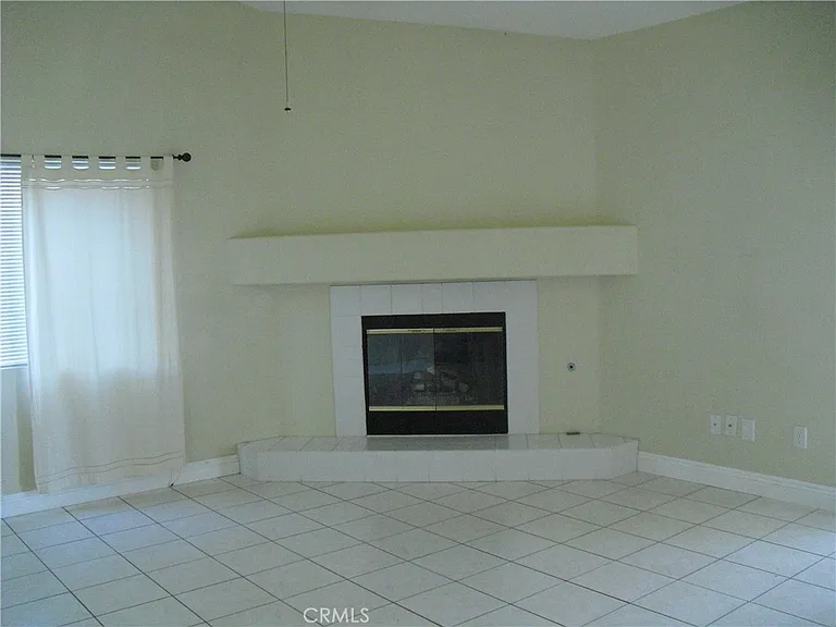 4209 W Grandview Dr — Photo 4