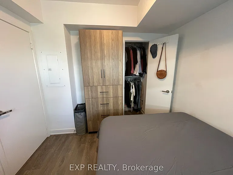 195 Redpath Ave #2015 — Photo 17