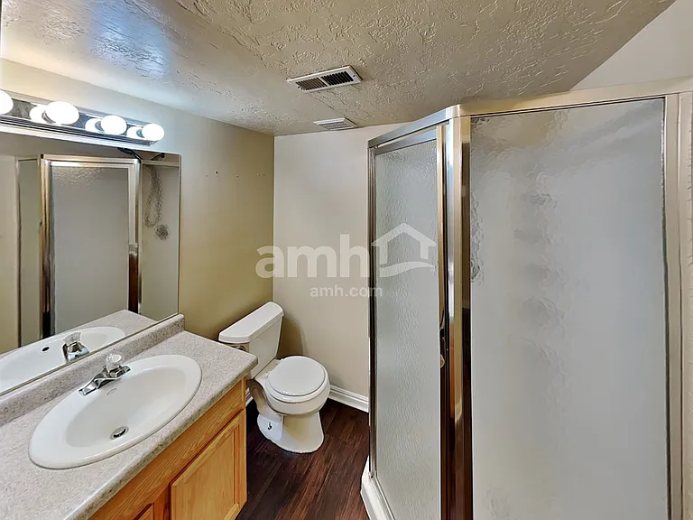 536 S 925 E — Photo 13