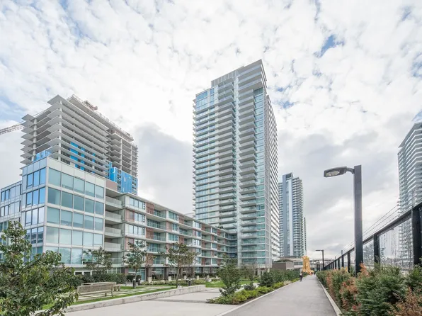 8131 Nunavut Ln #1502, Vancouver, BC V5X 0E2