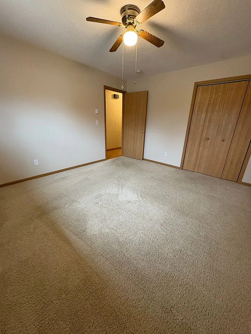 Large 2 Bedroom, 1 Bathroom Upper Duplex In Holmen — Photo 3