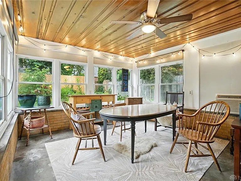 108 Napoleon Dr — Photo 46