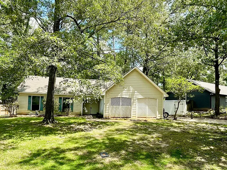 176 Bellegrove Cir — Photo 1