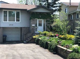 2545 Cobbinshaw Cir, Mississauga, ON L5N2G2
