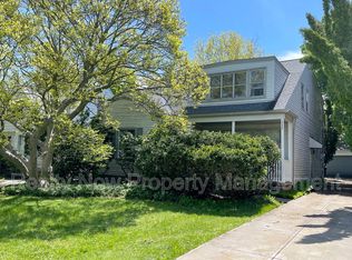 24006 E Baintree Rd, Beachwood, OH
