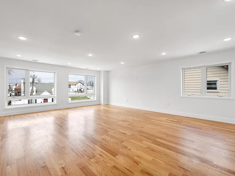 270 Lafayette Ave #2 — Photo 24