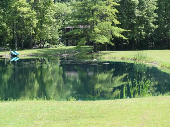 6565 Sparling Rd, Smiths Creek, MI 48074