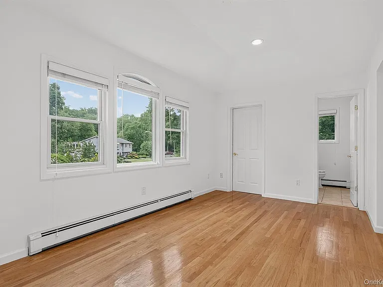 234 Betsy Ross Dr — Photo 23