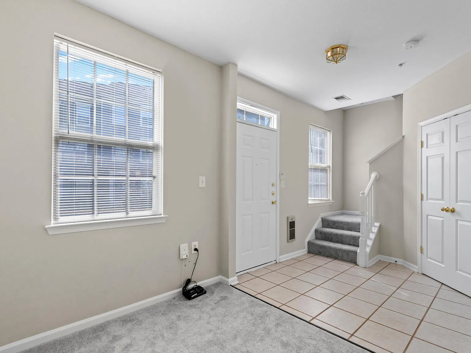 21844 Kelsey Sq — Photo 4