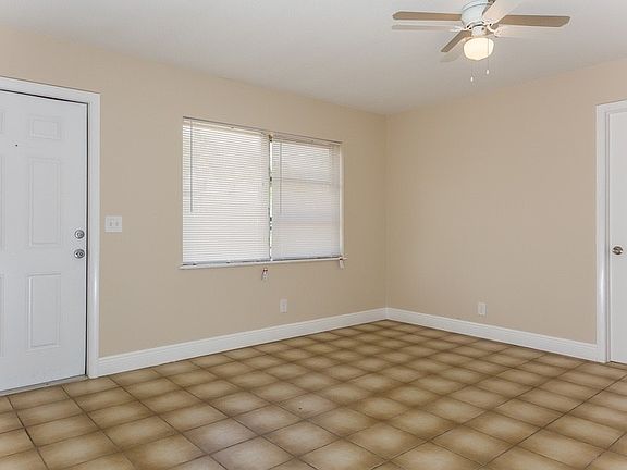 5th image of 1480 Cochran Dr
