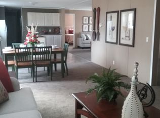 284 Winchester Trl, Goshen, IN 46526
