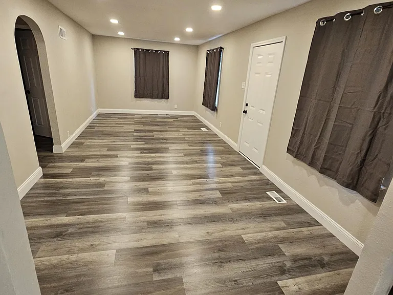 10176 Winkler Dr — Photo 3