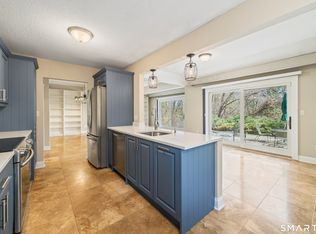 Heritage Circle, Southbury, CT 06488