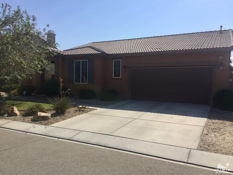 2nd image of 37232 Melbourne St