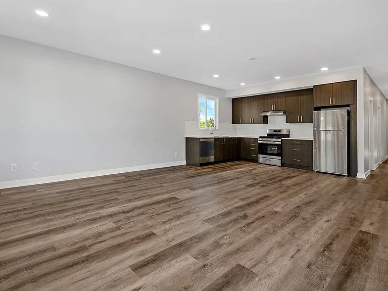 206 Alfred St #2 — Photo 4