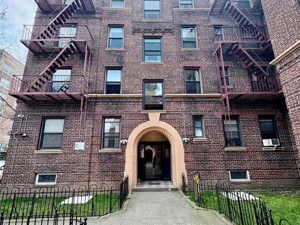 62-64 Saunders Street #2D, Rego Park, NY 11374