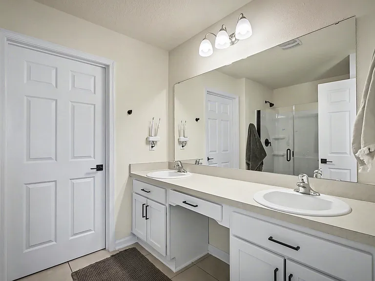 101 Java Ln — Photo 18