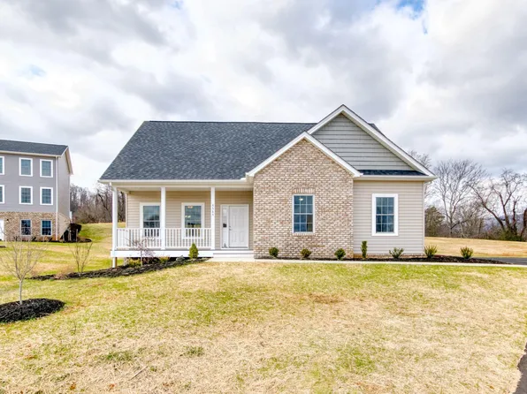 5585 New Pleasant Way, Salem, VA 24153