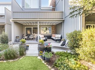 514 Pantigo Rd APT 11, East Hampton, NY 11937