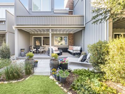 514 Pantigo Rd APT 11, East Hampton, NY, 11937