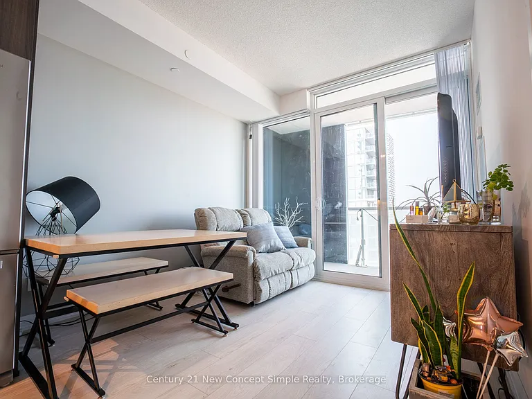 7895 Jane St #2412 — Photo 2