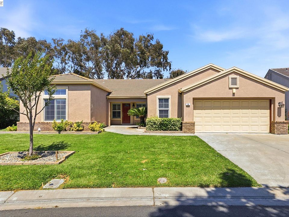 1st image of 20 Arrowhead Ct