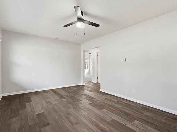 5th image of 1838 E Monroe Terrace