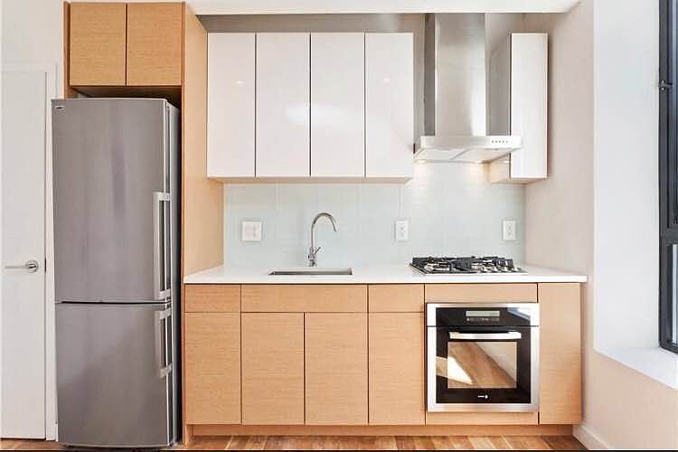 1st image of 137 Nelson St #4R