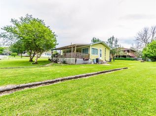 465 Water View Dr, Livingston, TX 77351