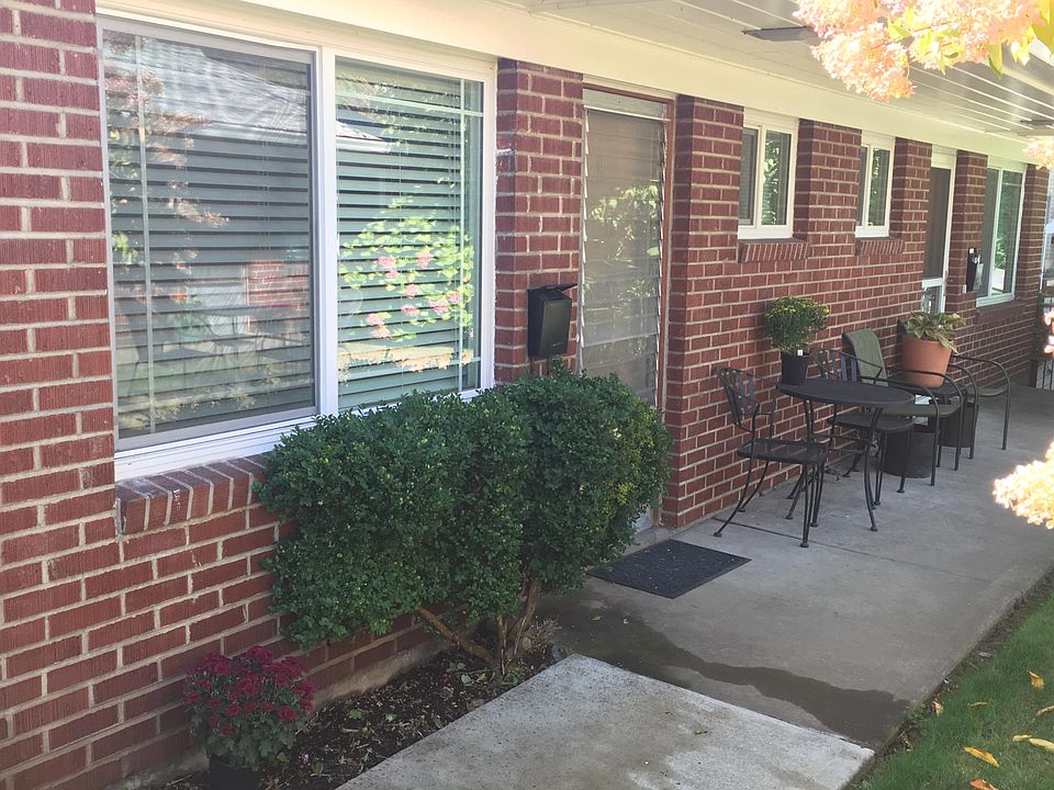 1st image of 1308 SE 41st Ave APT B
