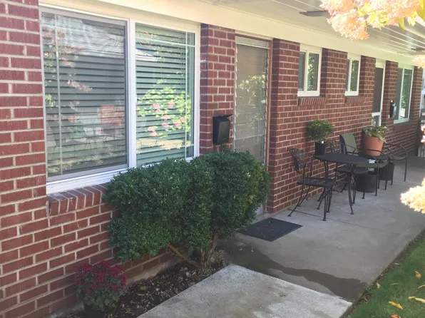 1308 SE 41st Ave APT B, Portland, OR 97214