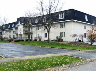 2608 186th St APT 202, Lansing, IL 60438