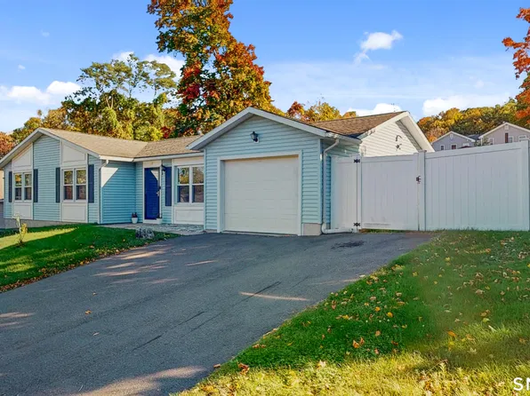 13 Dakota Trail, Bristol, CT 06010