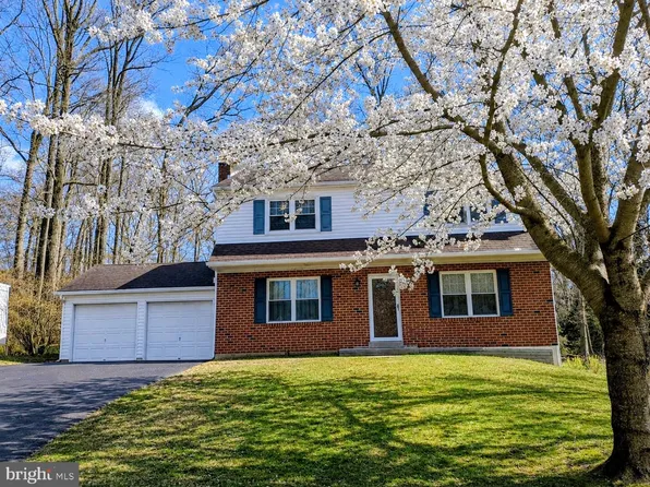 718 Bicking Dr, West Chester, PA 19382