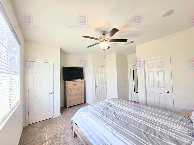 3010 Sterling Ridge Cir — Photo 12