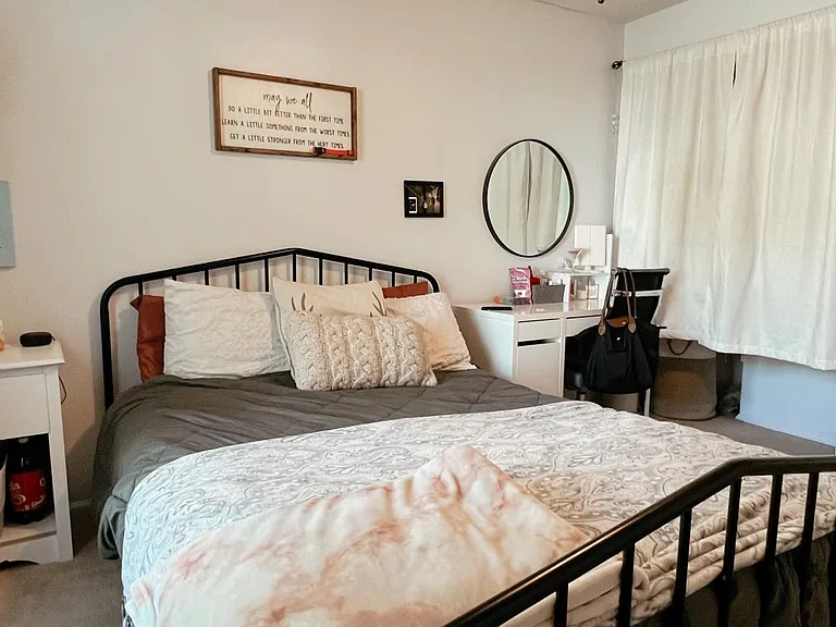 1138 Sycamore Ln — Photo 4